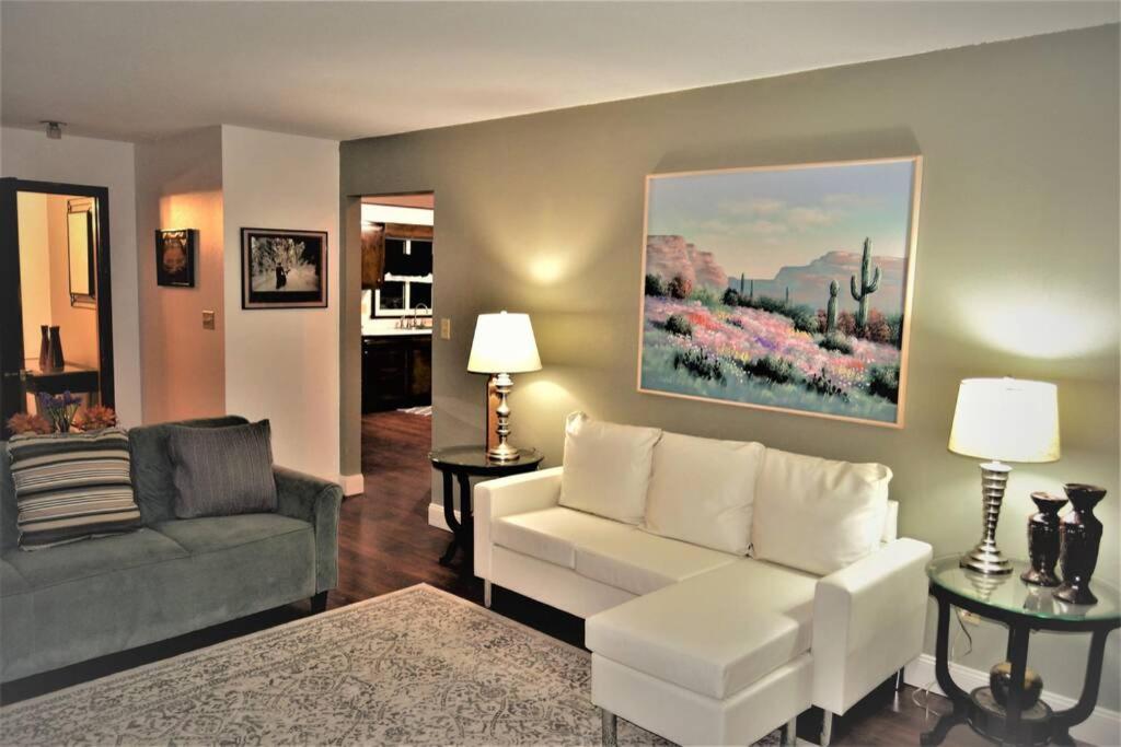 Apartamento Arhaus 3 Grand Forks Exterior foto