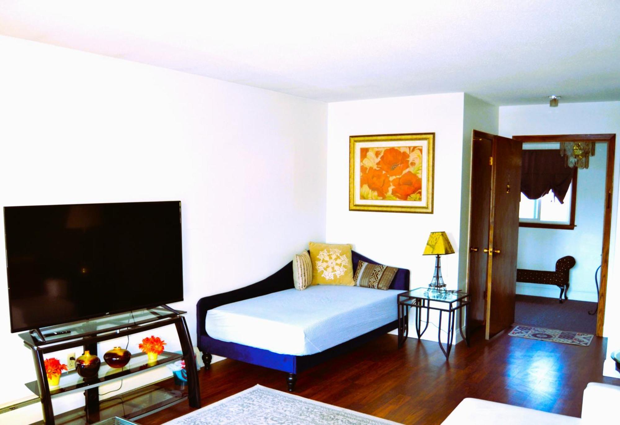 Apartamento Arhaus 3 Grand Forks Exterior foto